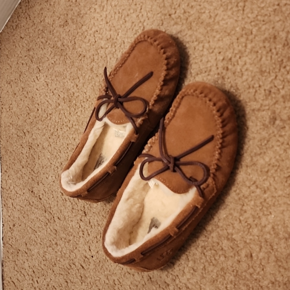 UGG Chestnut Dakota Slippers